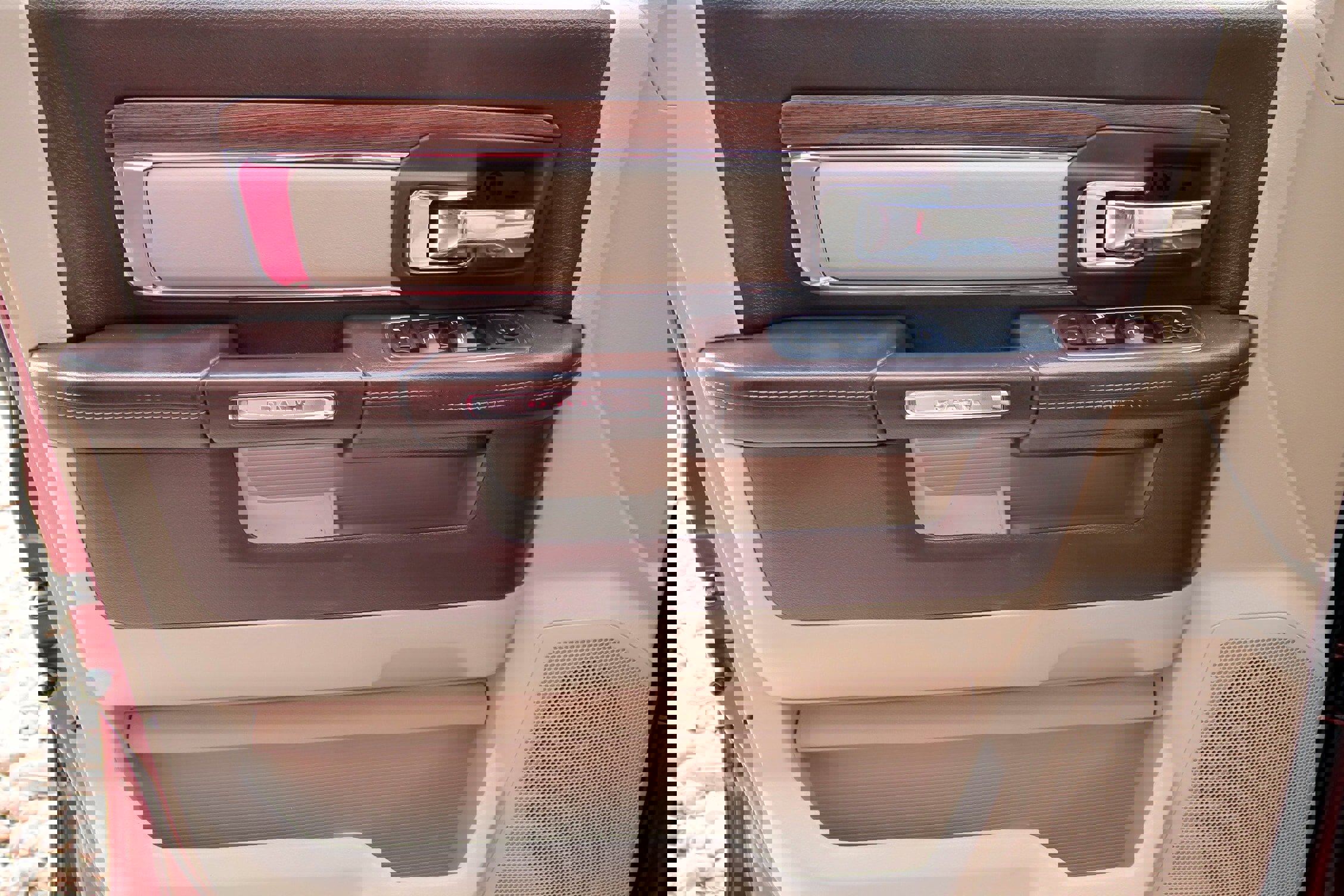 Used 2018 RAM 3500 Laramie image 20