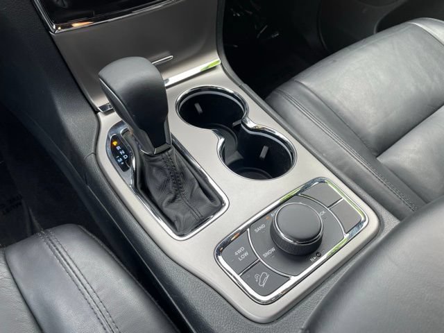 Used 2019 Jeep Grand Cherokee Limited AWD/4WD image 24