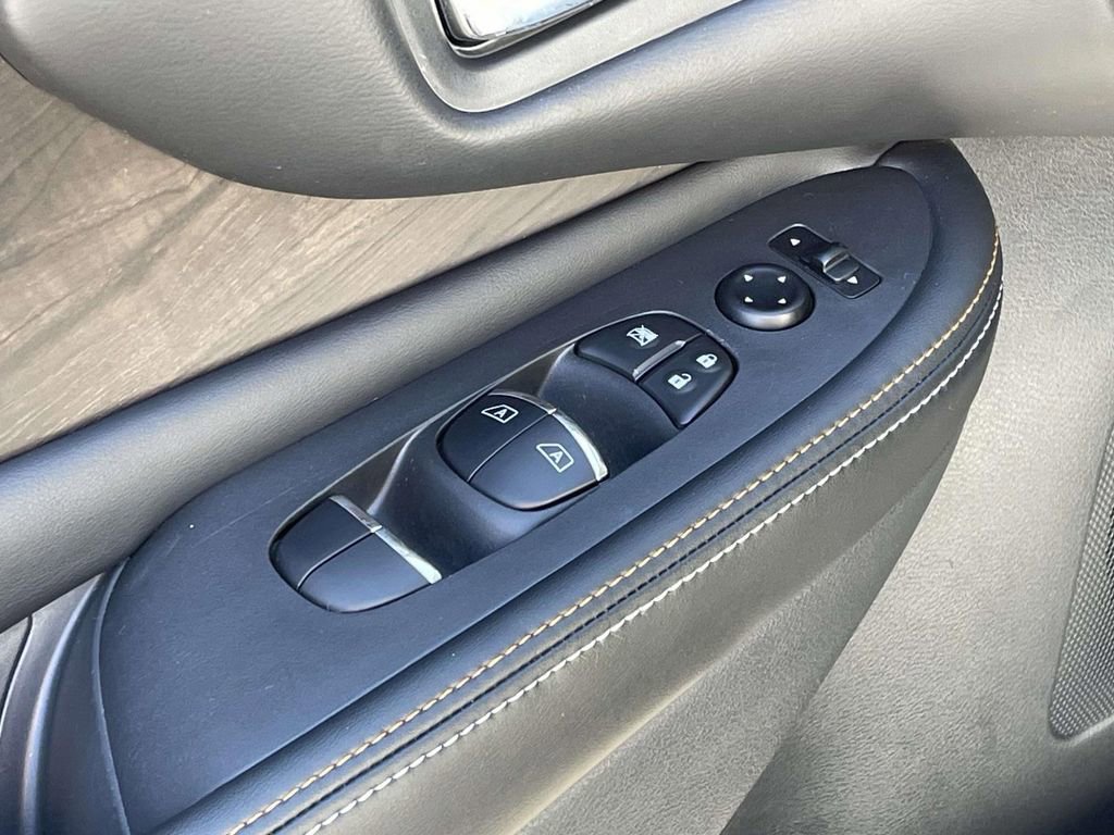 Used 2021 Nissan Murano Platinum w/ Cargo Package image 15