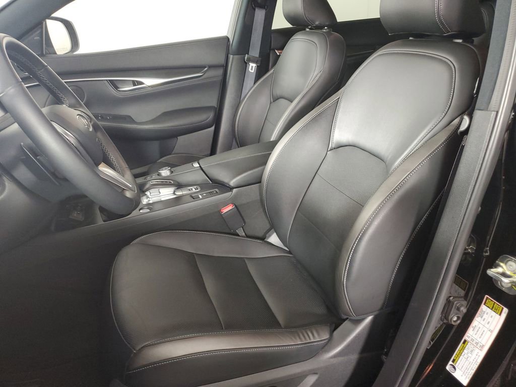 Used 2025 INFINITI QX55 Luxe w/ Cargo Package image 12