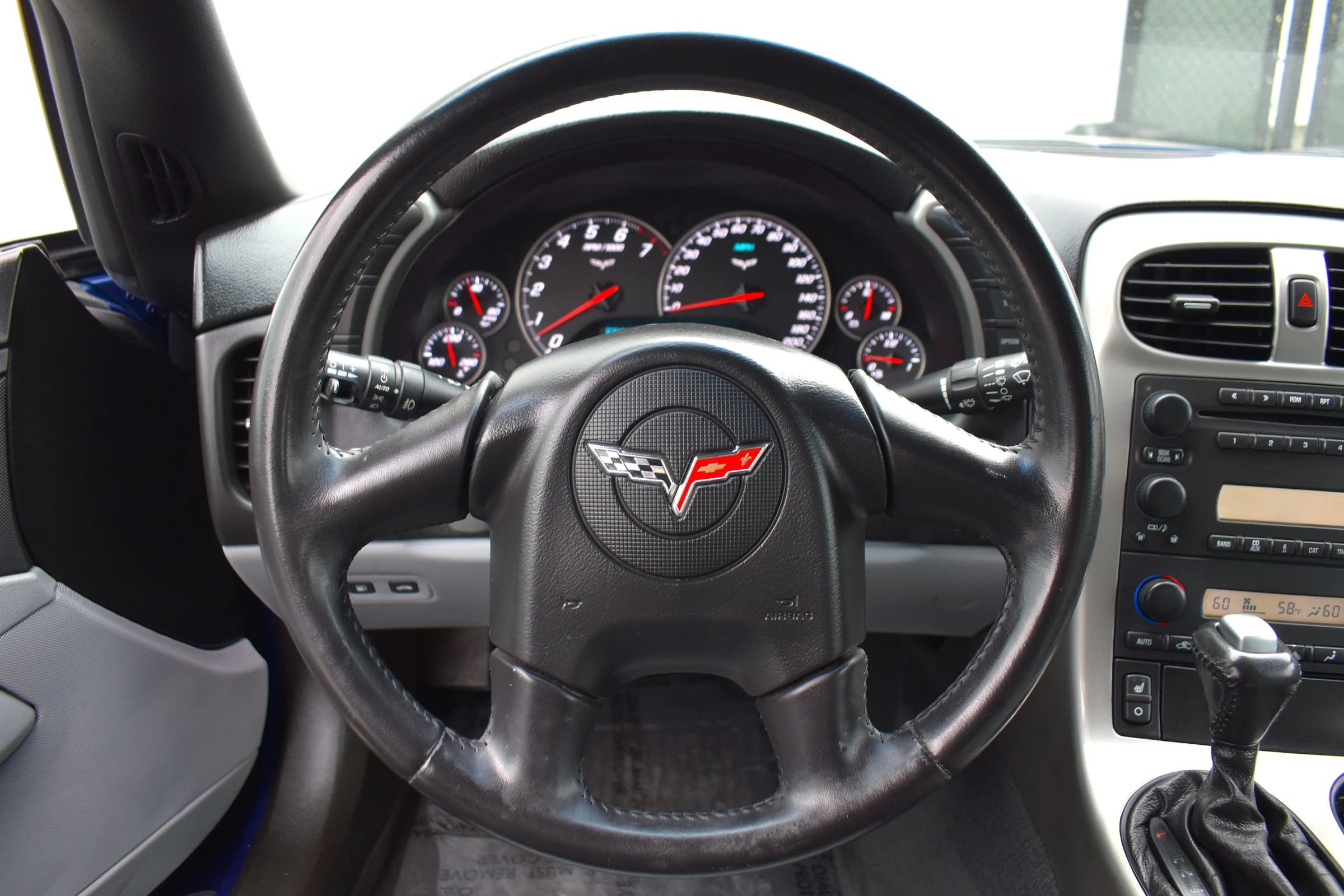 Used 2005 Chevrolet Corvette Coupe w/ Preferred Equipment Group RWD image 49