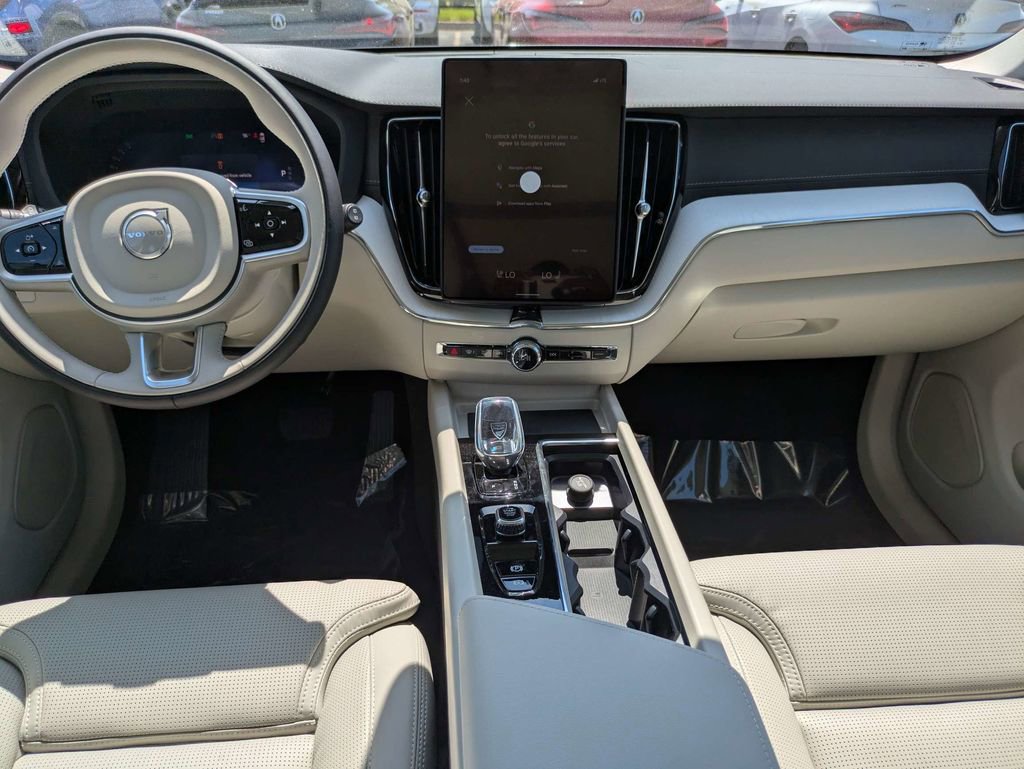 New 2026 Volvo XC60 B5 Ultra w/ Protection Package Premier AWD/4WD image 16