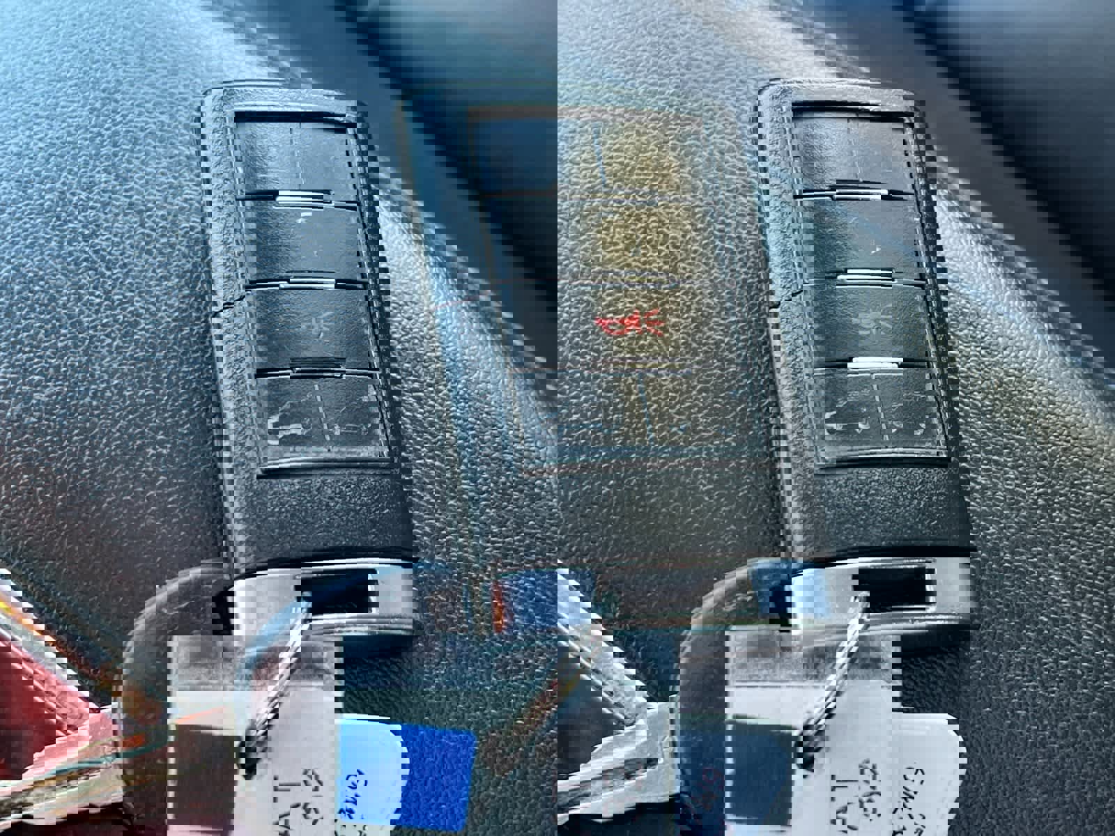 Used 2014 Cadillac Escalade Luxury image 28