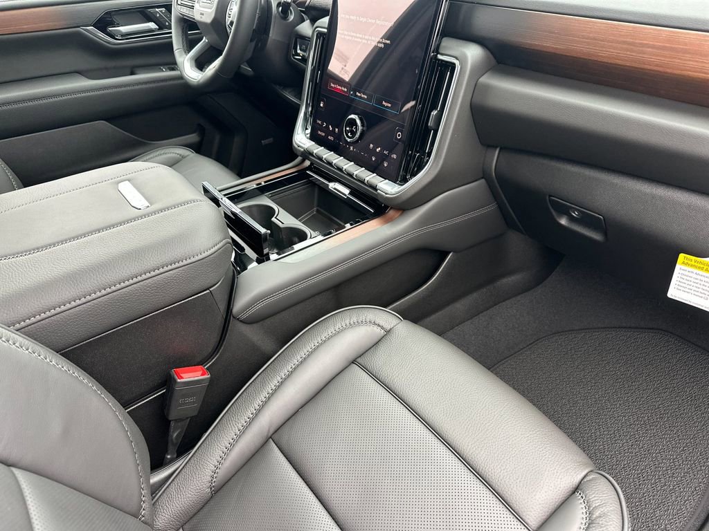 New 2026 GMC Yukon XL Denali w/ Sun & Power Step Package AWD/4WD image 16