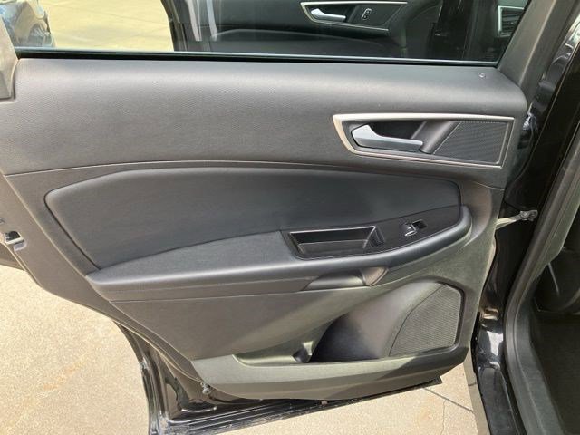 Used 2018 Ford Edge SEL w/ Equipment Group 201A image 18