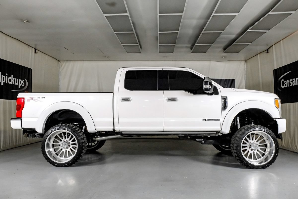 Used 2018 Ford F250 Platinum w/ Platinum Ultimate Package AWD/4WD image 5
