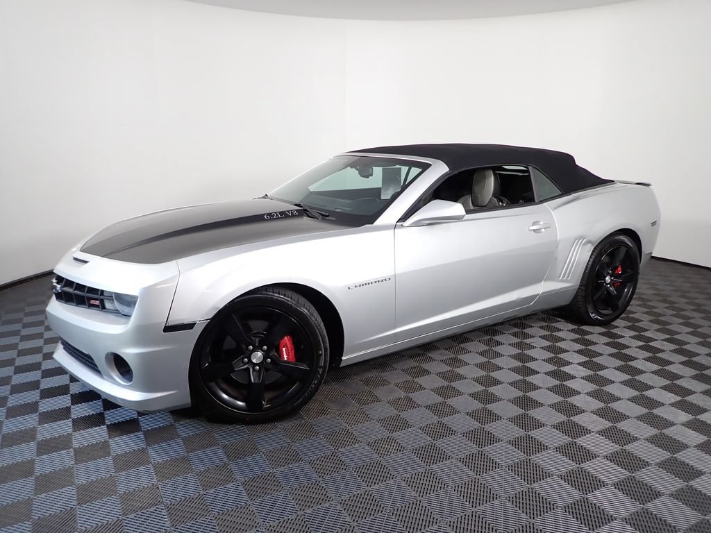 Used 2012 Chevrolet Camaro SS w/ RS Package RWD image 8