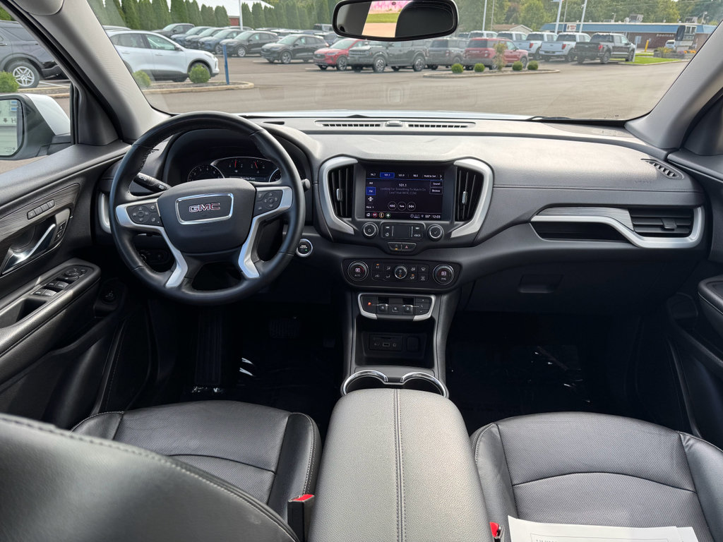 Used 2023 GMC Terrain SLT image 23