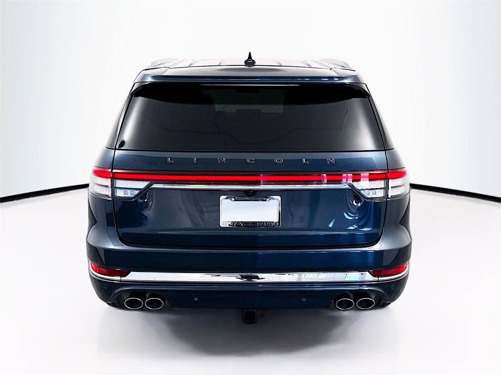 Used 2023 Lincoln Aviator Black Label w/ Dynamic Handling Package AWD/4WD image 35
