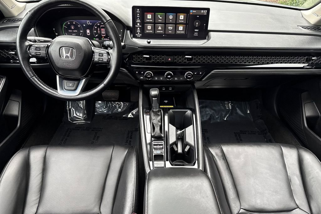 Certified 2025 Honda Accord Touring image 9