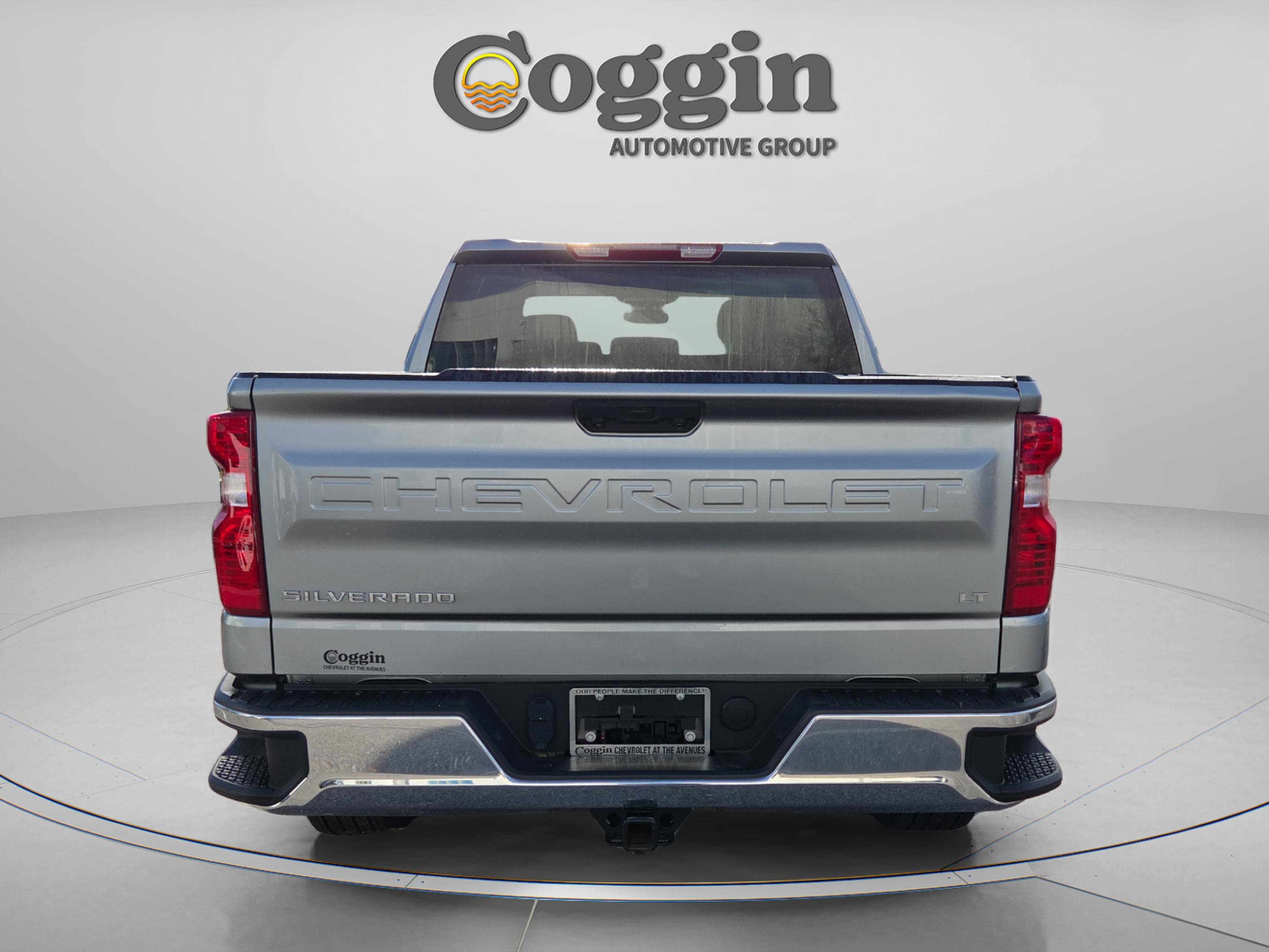 Used 2025 Chevrolet Silverado 1500 LT image 4