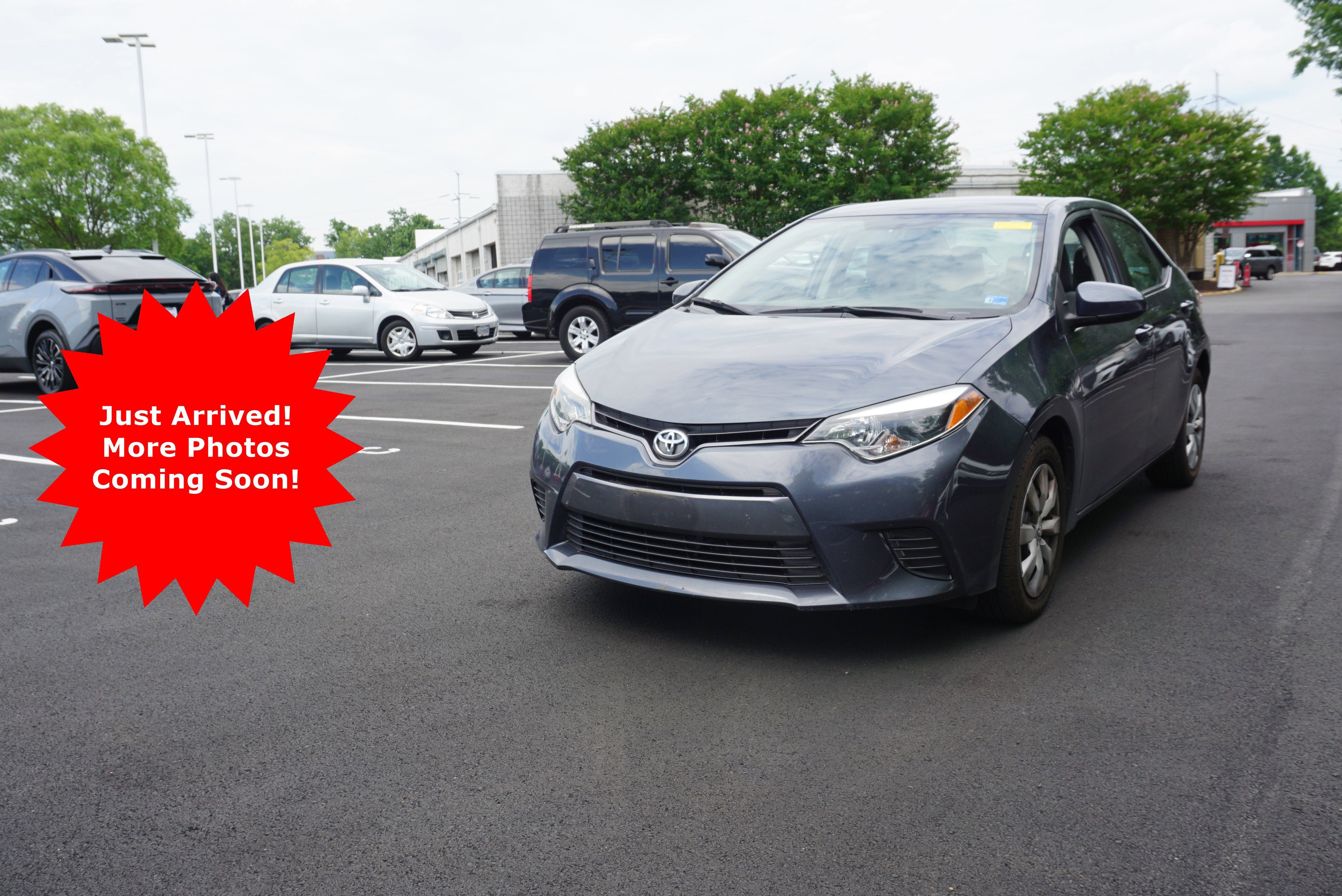 Used 2015 Toyota Corolla LE FWD image 1