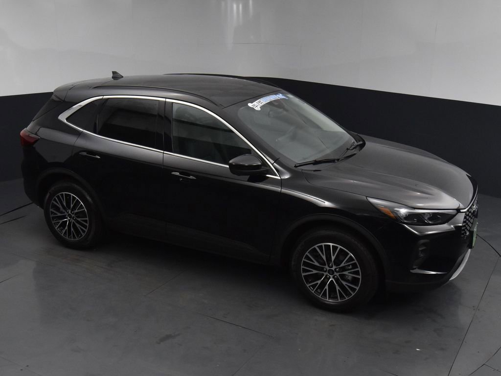 New 2024 Ford Escape SE w/ PHEV Premium Package image 41