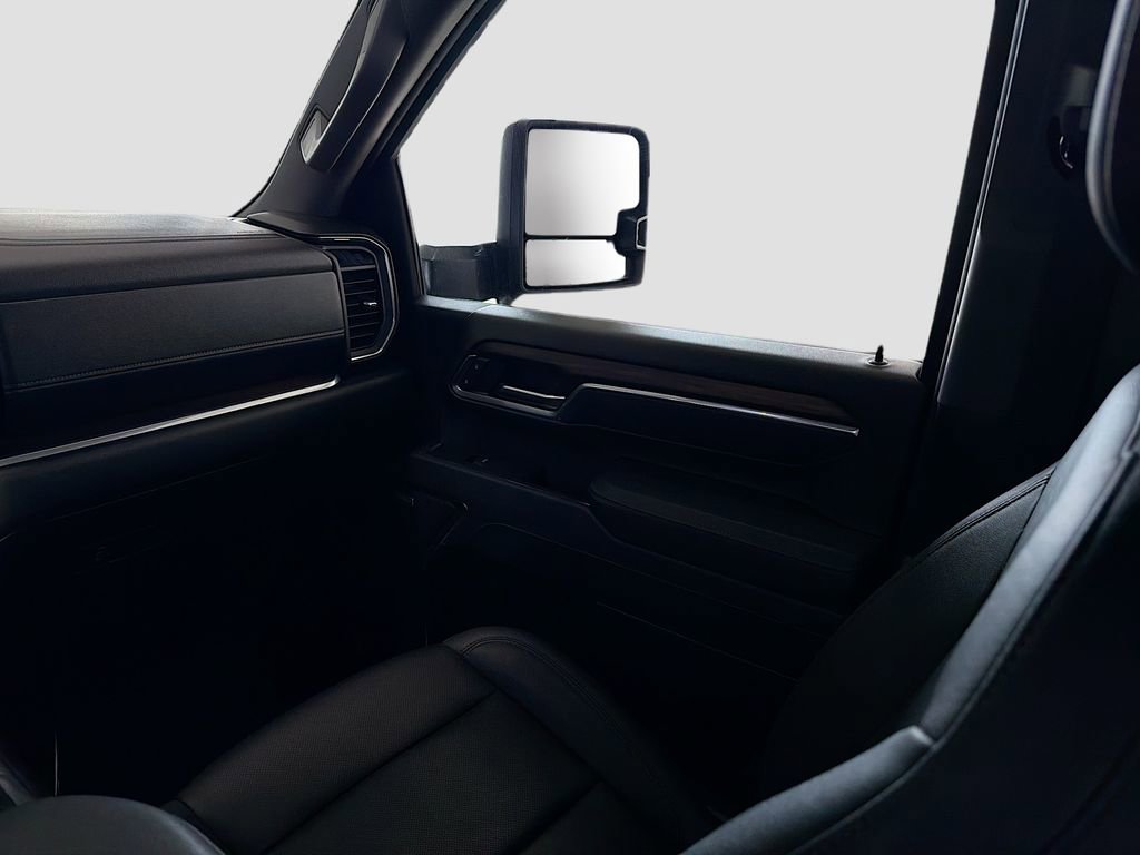 Used 2025 GMC Sierra 2500 SLT w/ SLT Convenience Package image 23