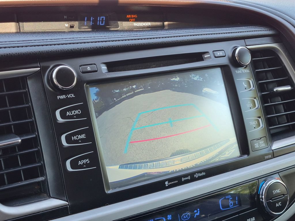 Used 2016 Toyota Highlander XLE AWD/4WD image 7