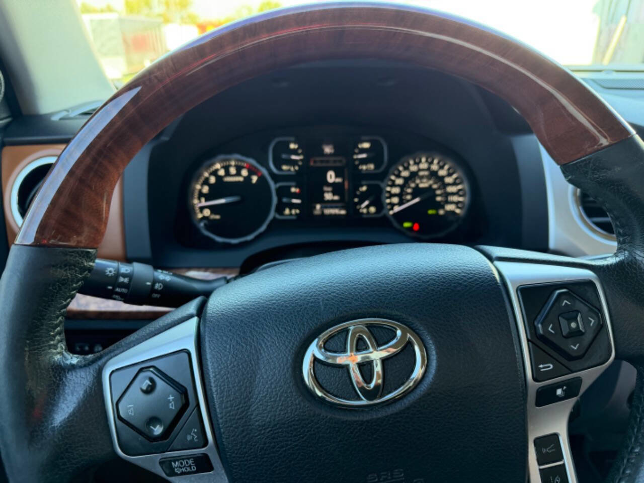 Used 2019 Toyota Tundra 1794 Edition image 12