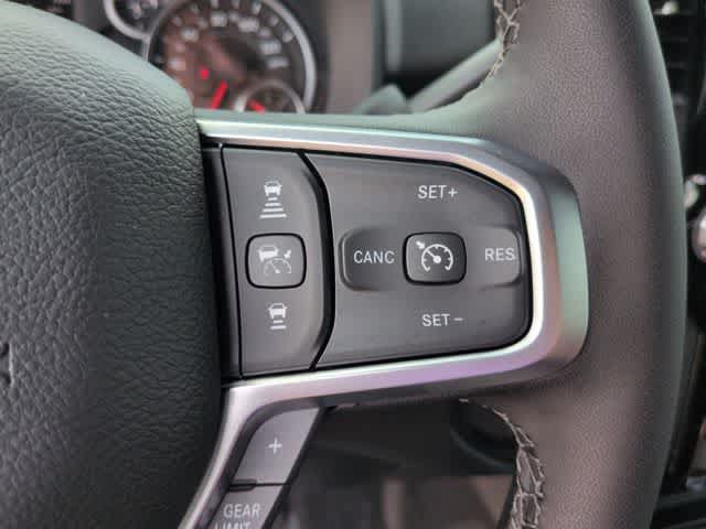New 2026 RAM 3500 Big Horn AWD/4WD image 25