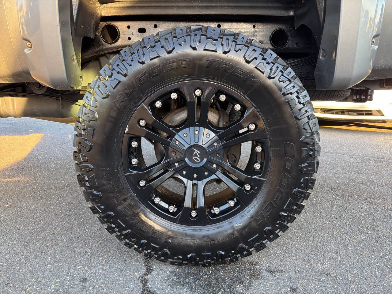 Used 2013 Chevrolet Silverado 2500 LTZ w/ LTZ Plus Package image 4