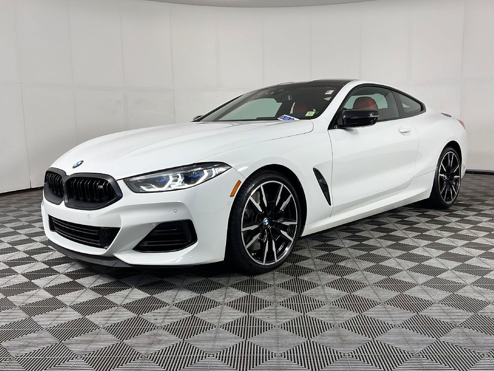 Used 2025 BMW M850i xDrive Coupe w/ M Sport Professional Package AWD/4WD image 12