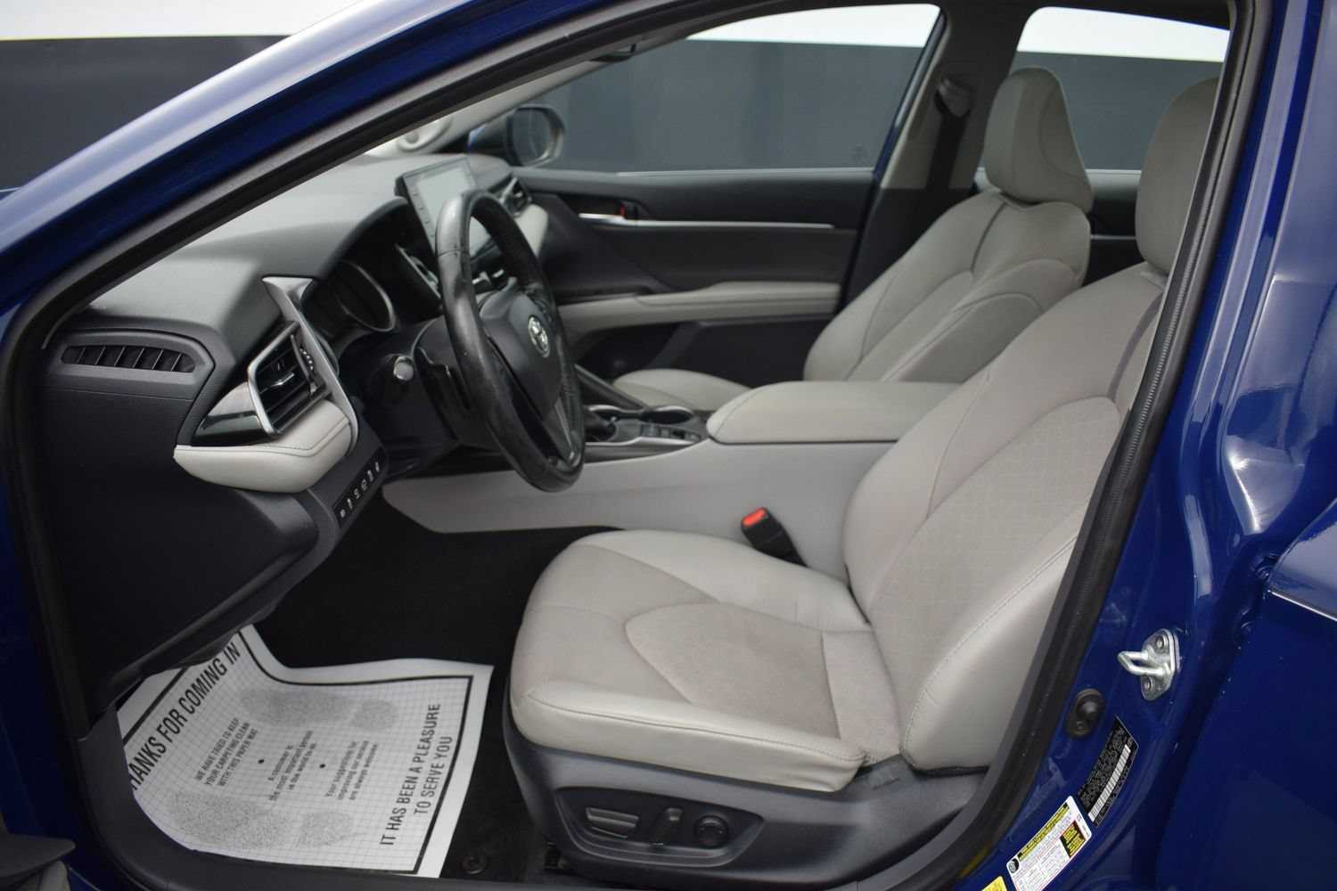 Used 2023 Toyota Camry XSE w/ Navigation Package FWD image 13