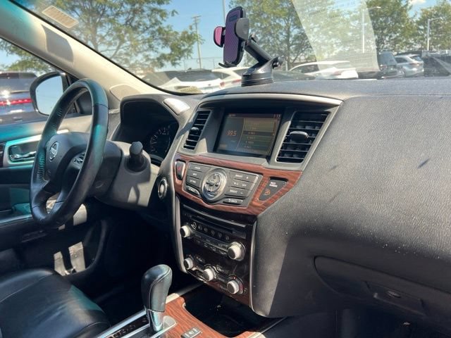 Used 2014 Nissan Pathfinder SL w/ SL Premium Package AWD/4WD image 36