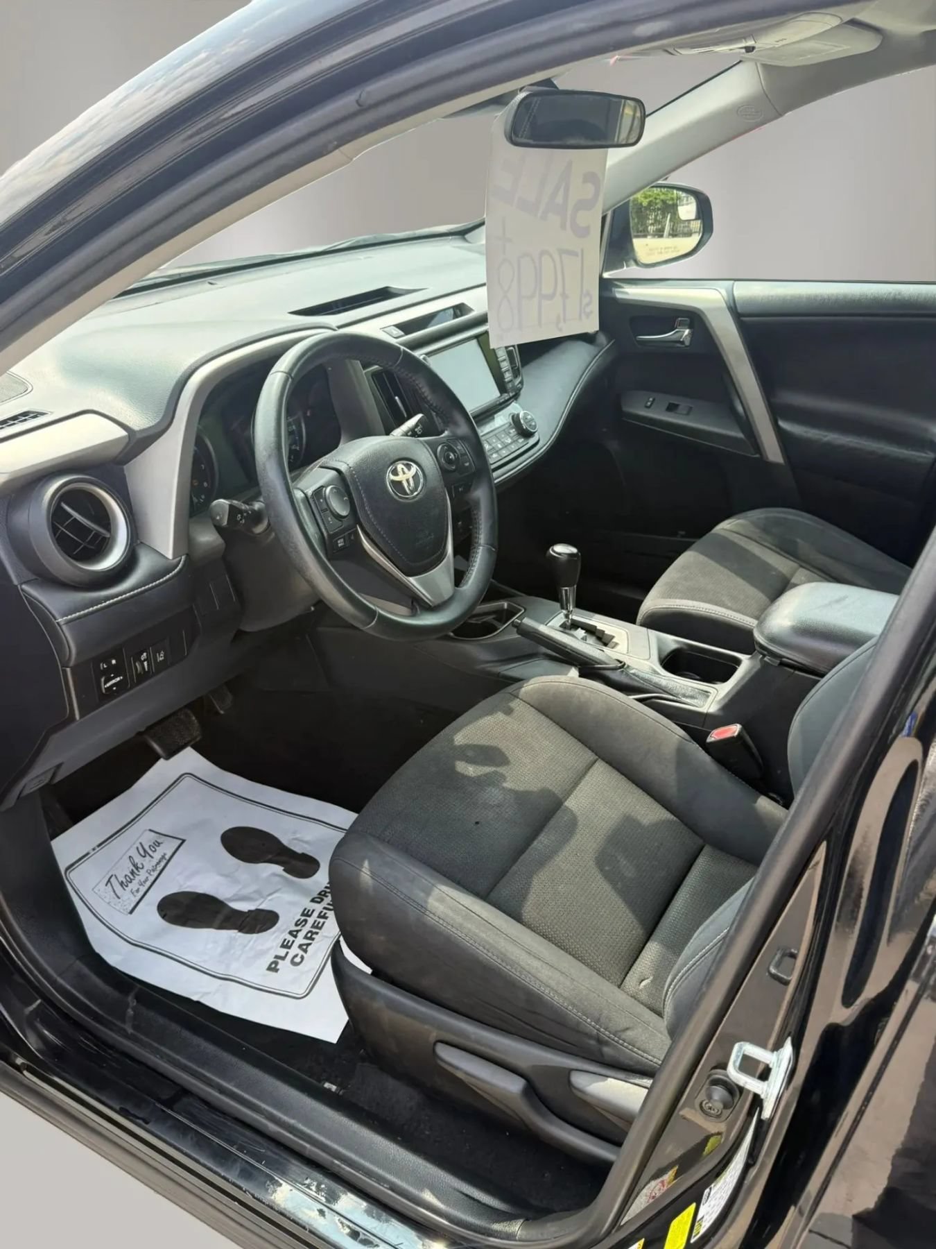 Used 2017 Toyota RAV4 XLE FWD image 13