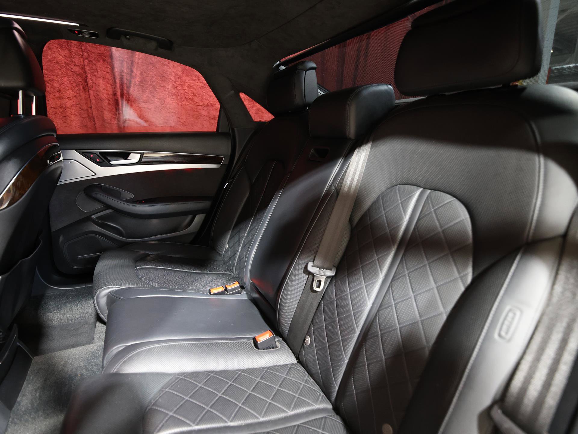 Used 2015 Audi A8 3.0T AWD/4WD image 14