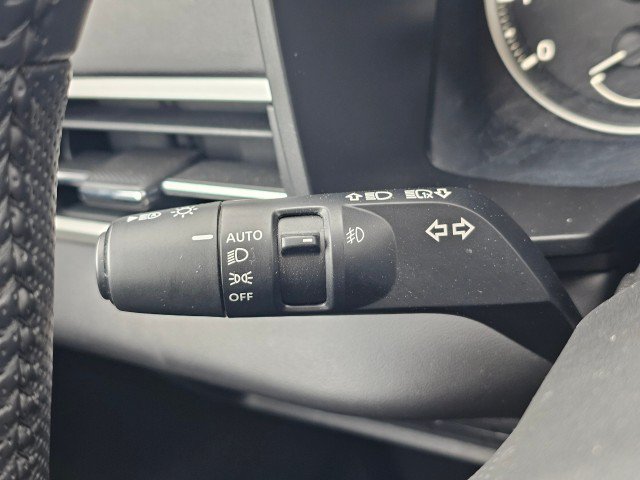 Used 2024 Mitsubishi Outlander SE AWD/4WD image 40