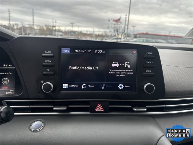 Used 2023 Hyundai Elantra SEL image 17