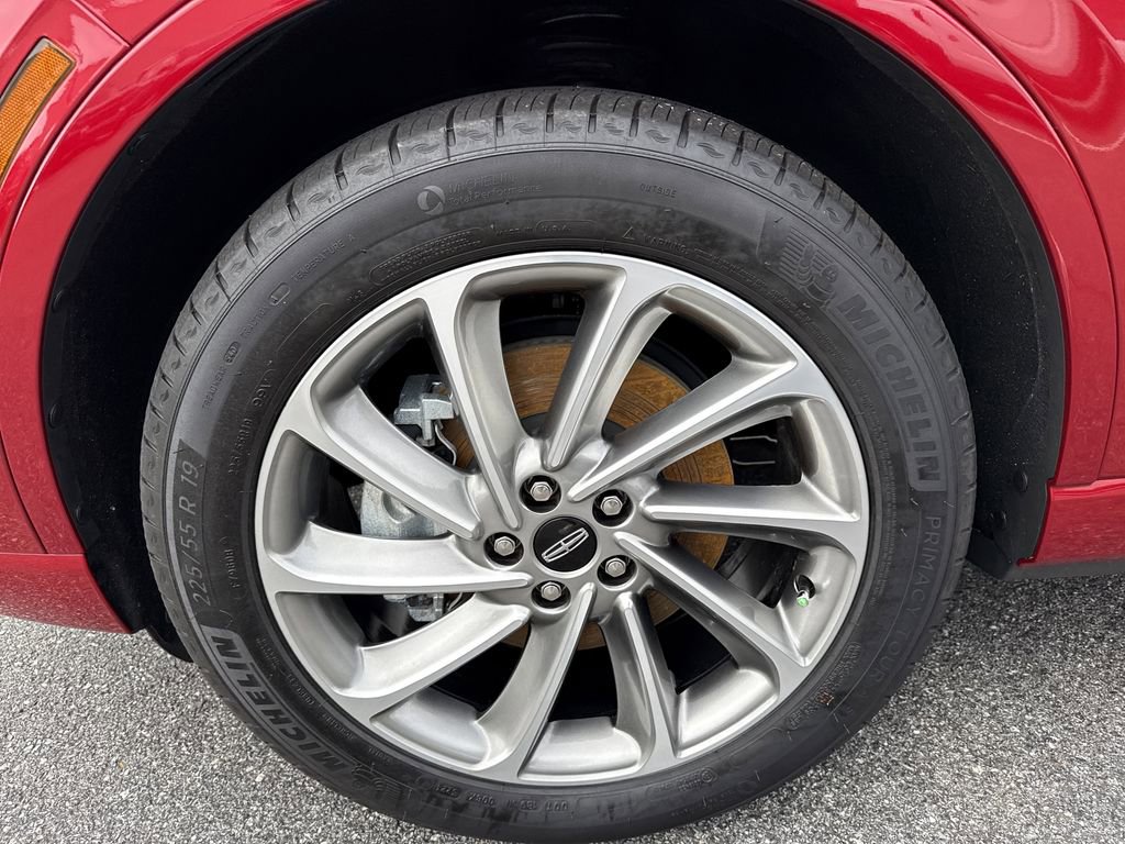 Used 2025 Lincoln Corsair Grand Touring w/ Equipment Group 301A image 11