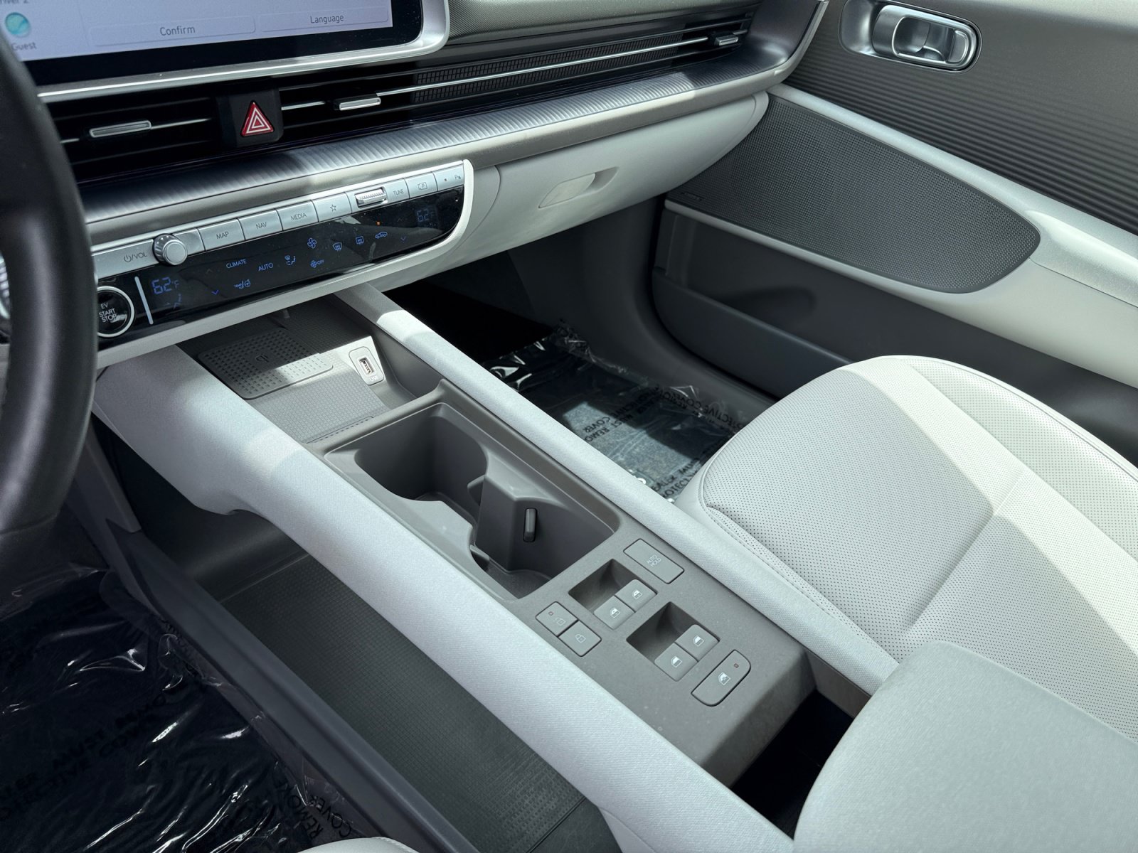 Certified 2023 Hyundai Ioniq 6 Limited AWD/4WD image 13
