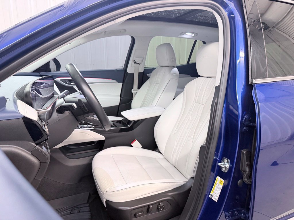 Used 2024 Buick Envision Avenir AWD/4WD image 13