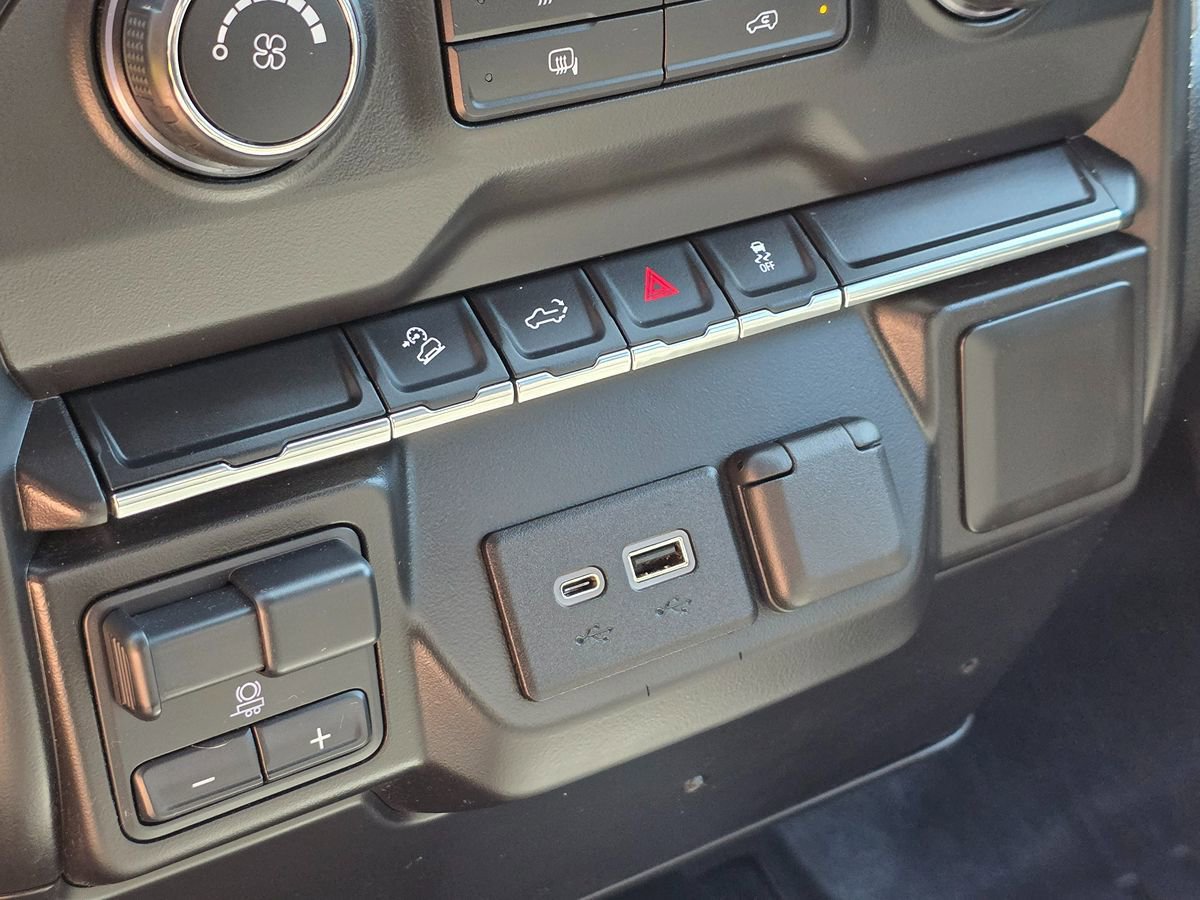 Used 2021 Chevrolet Silverado 1500 W/T w/ Z71 Off-Road Package image 30