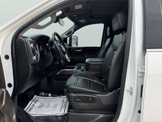 Used 2022 GMC Sierra 3500 Denali AWD/4WD image 18