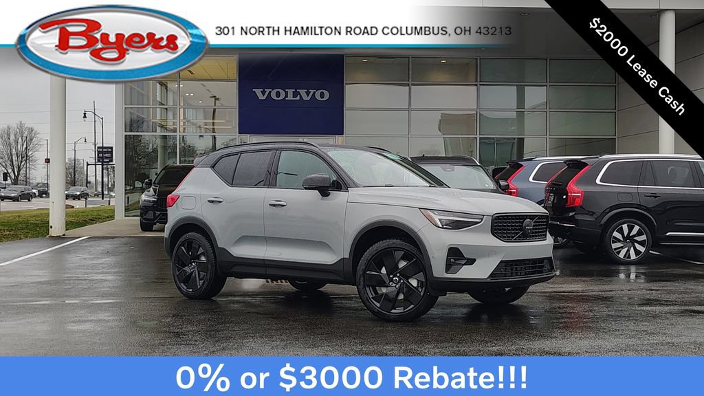 New 2026 Volvo XC40 B5 Ultra w/ Climate Package