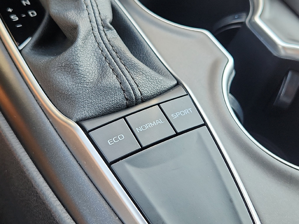 Certified 2024 Toyota Camry LE FWD image 25