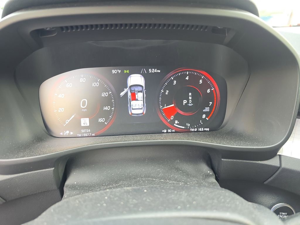 Used 2019 Volvo XC40 T5 Momentum image 21