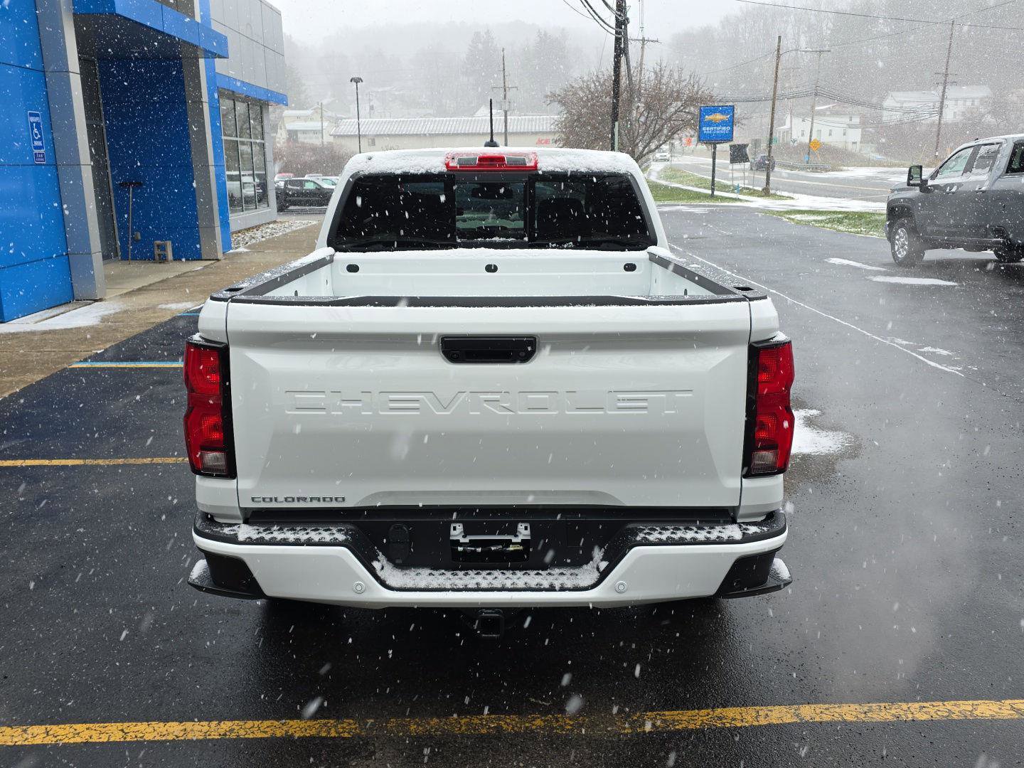 New 2025 Chevrolet Colorado LT w/ LT Convenience Package image 7