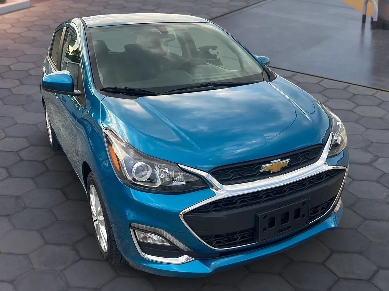 Used 2020 Chevrolet Spark LT FWD image 17