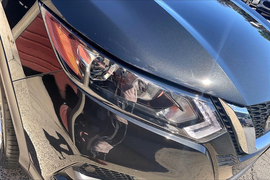 Used 2022 Nissan Rogue Sport SV AWD/4WD image 27