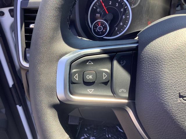 Used 2025 RAM 2500 Big Horn AWD/4WD image 13