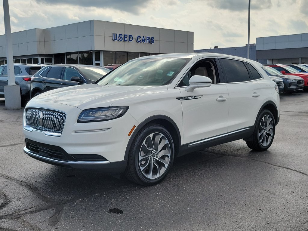 Certified 2023 Lincoln Nautilus Reserve AWD/4WD image 8
