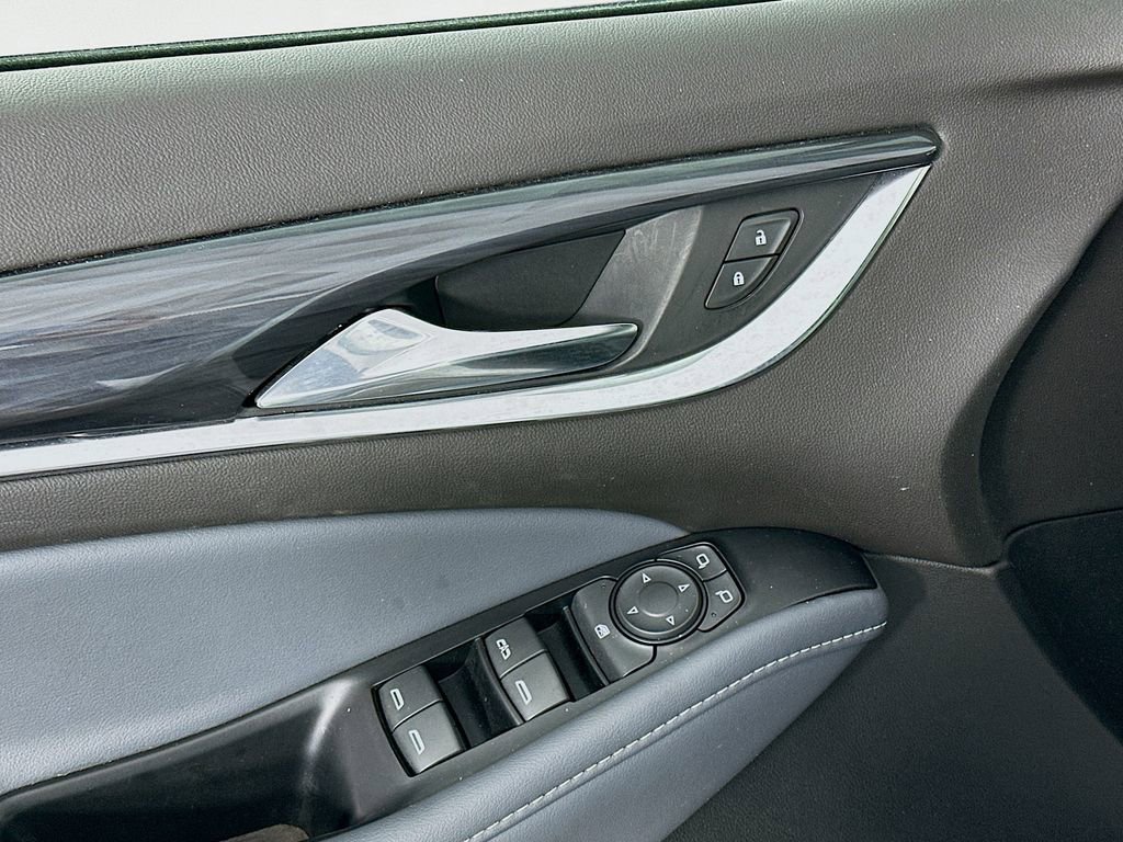 Used 2022 Buick Enclave Essence image 23