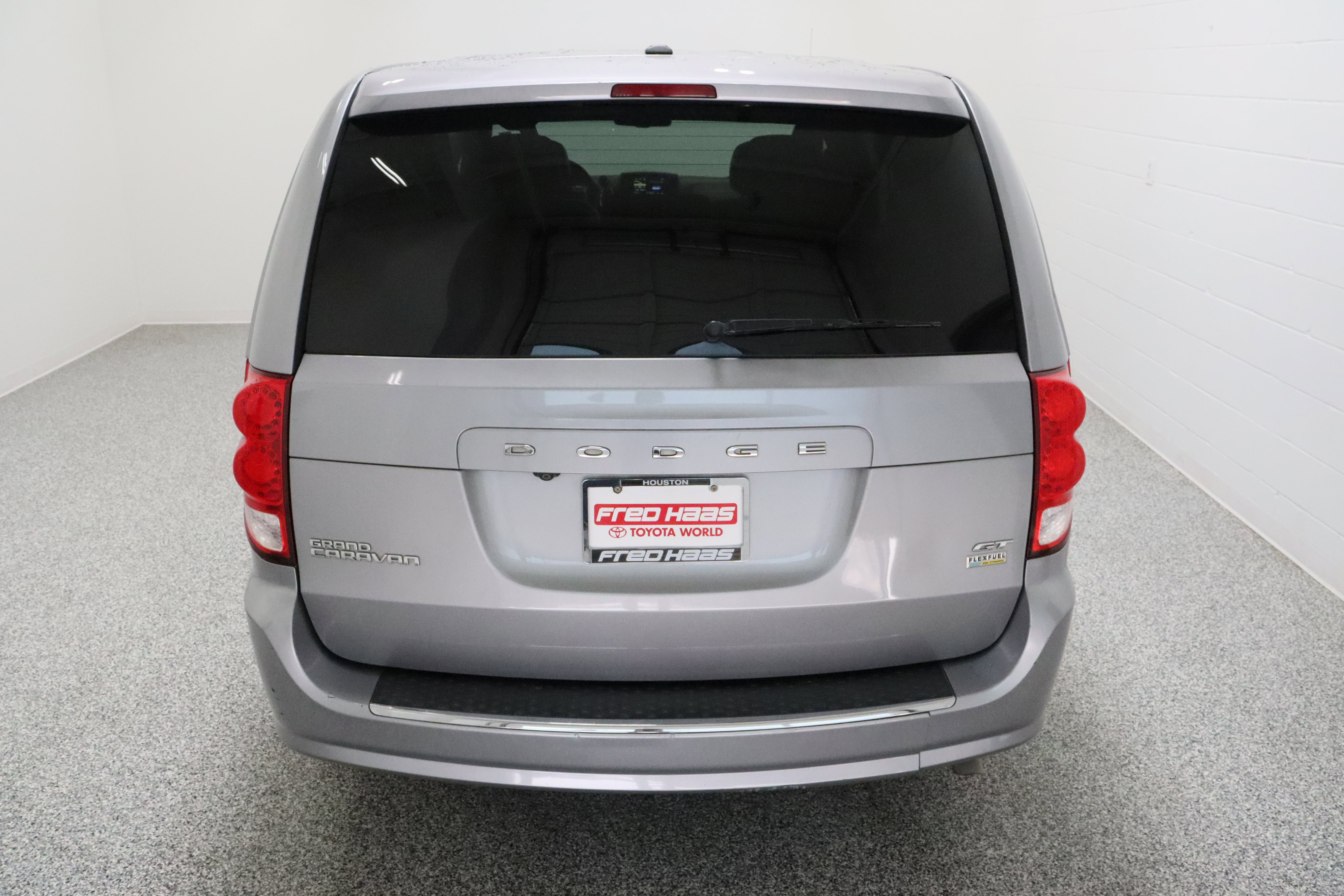 Used 2017 Dodge Grand Caravan GT FWD image 8