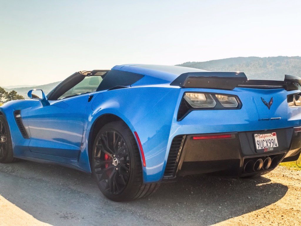 Used 2015 Chevrolet Corvette Z06 w/ Z07 Performance Package RWD image 14