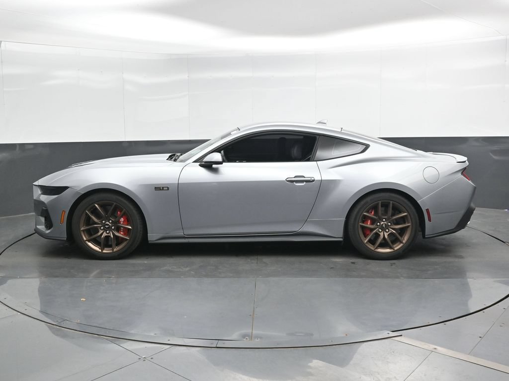 Used 2025 Ford Mustang GT Premium RWD image 8