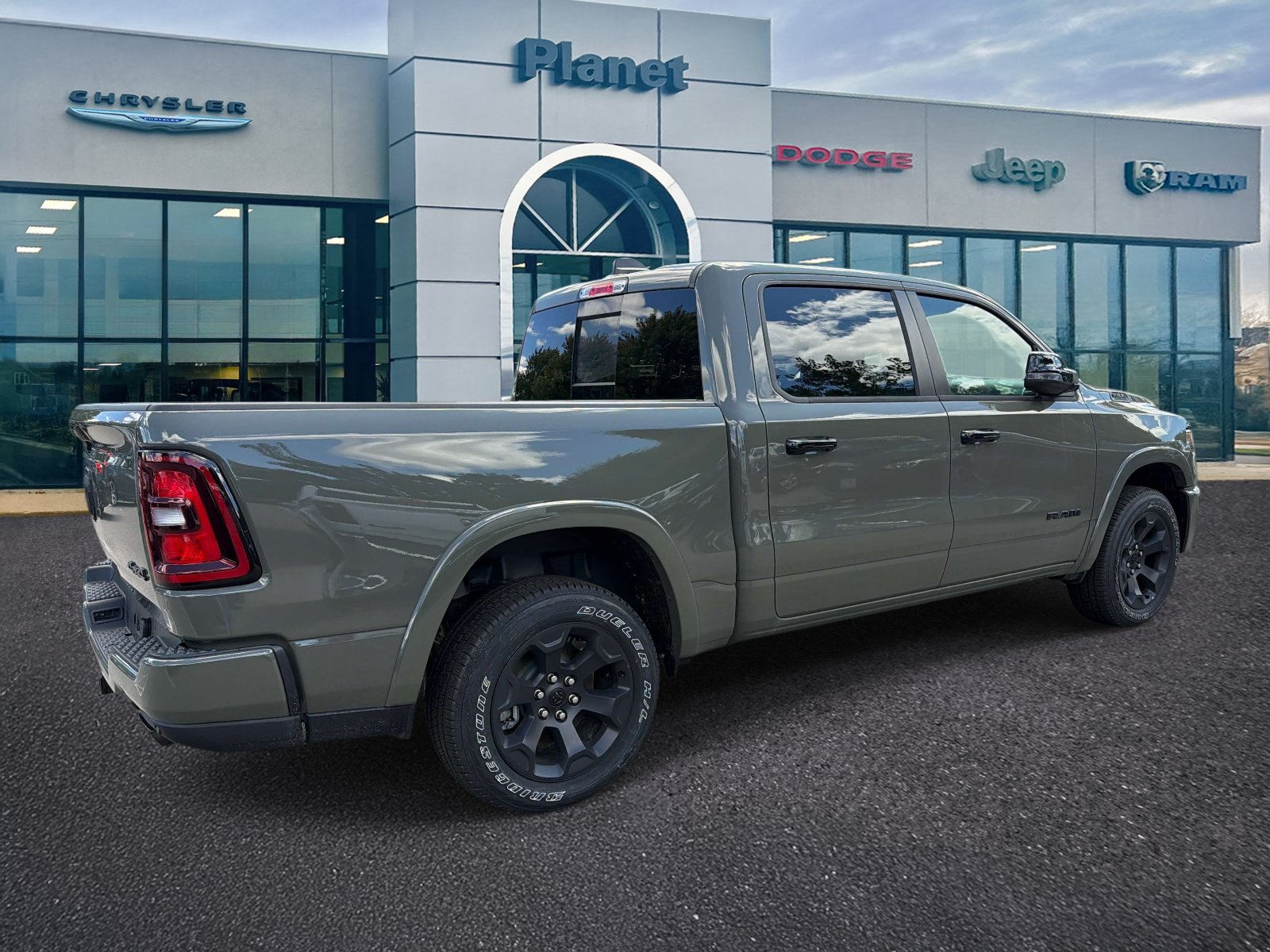 Used 2026 RAM 1500 Big Horn AWD/4WD image 2