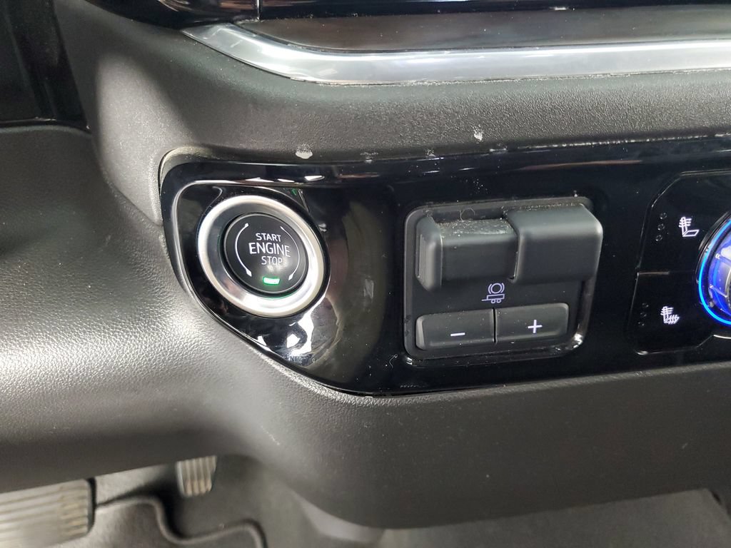 Used 2025 GMC Sierra 1500 SLT RWD image 18