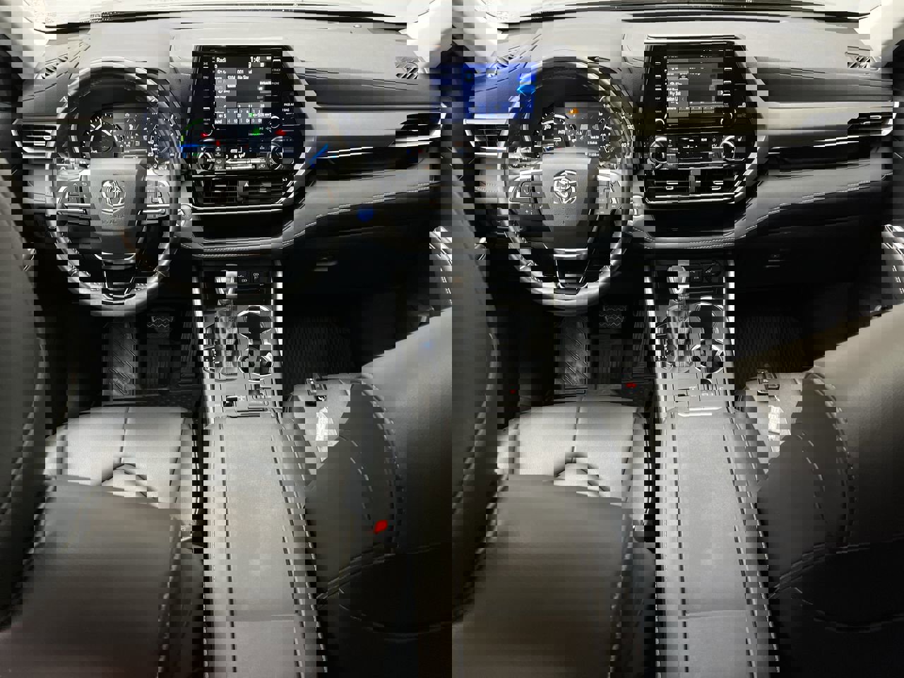 Used 2021 Toyota Highlander XLE image 4