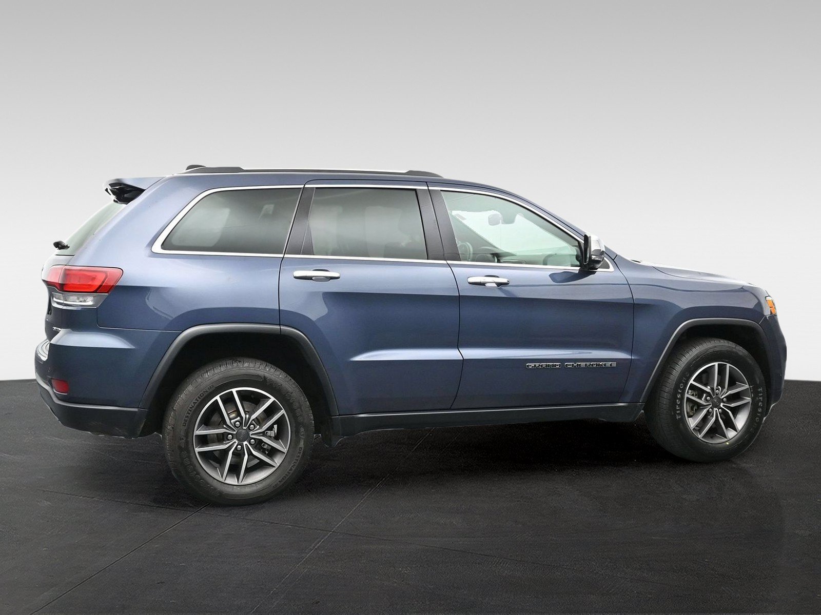 Used 2021 Jeep Grand Cherokee Limited AWD/4WD image 5